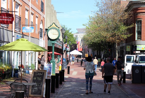 Essex Street in downtown Salem